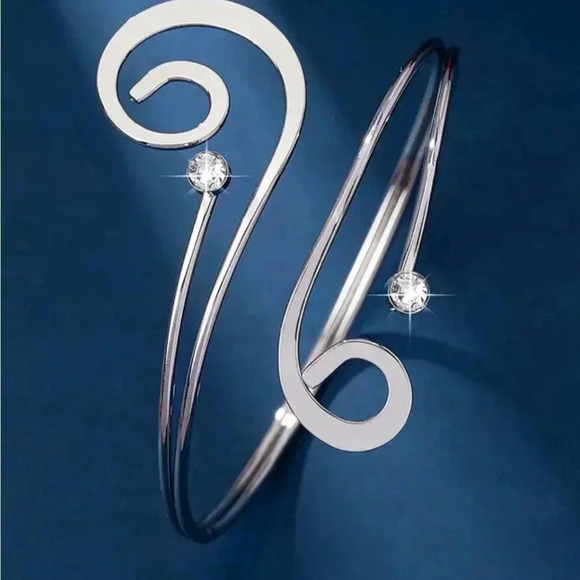 Spiral tail arm ring iron with tiny round glass inlaid adjustable - Picture 2 of 3